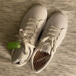 Taos | Women’s White Canvas Sneakers [NWT!]